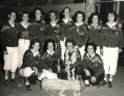 The 1944 Lind-Pomeroy ASA National Champs. Betty Evans-Grayson is pictured second from right, bottom row.
