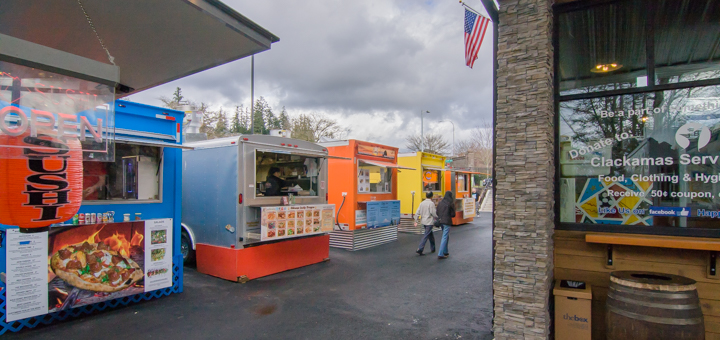 Photo showing Cindy Lou's food cart at Happy Valley Station